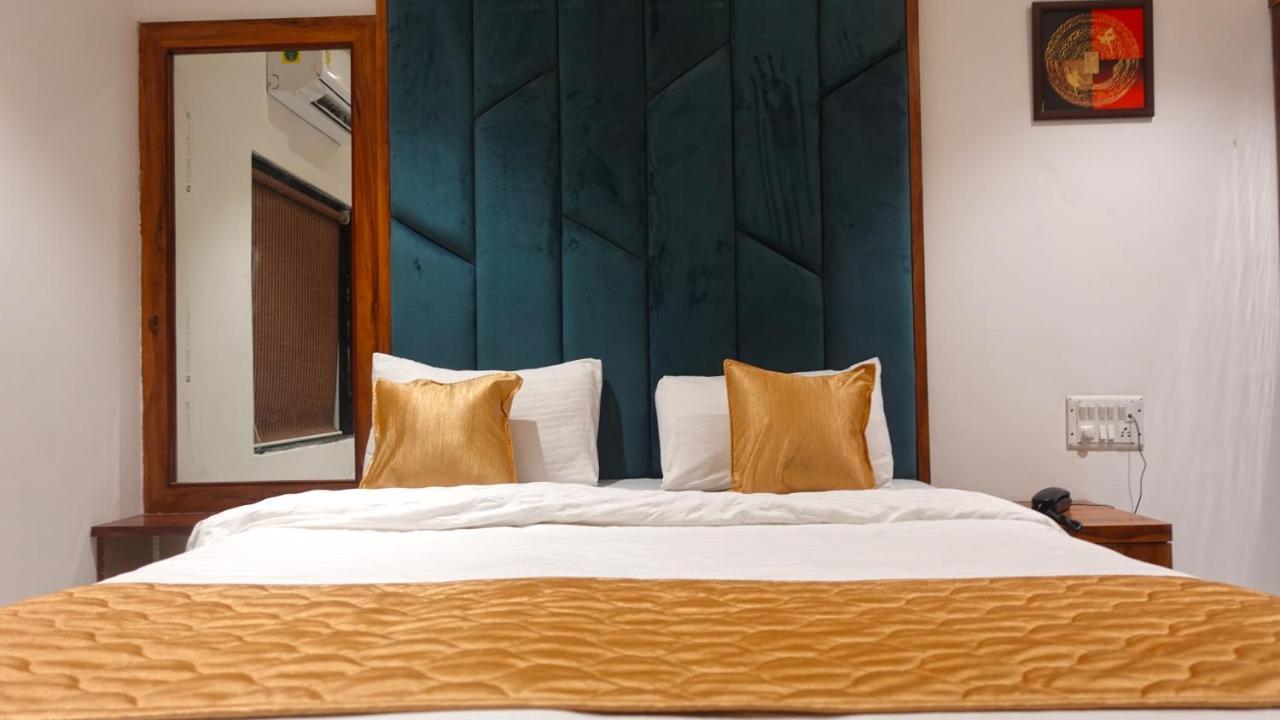 Hotel Palms Residency, Chembur Bombay Exterior foto